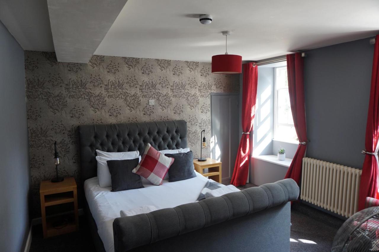 The Barge Inn Bradford-On-Avon Екстер'єр фото