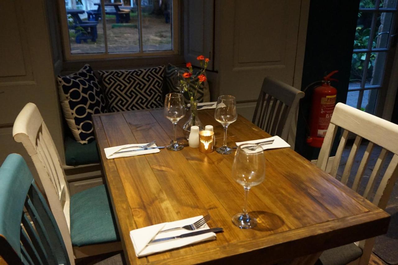 The Barge Inn Bradford-On-Avon Екстер'єр фото