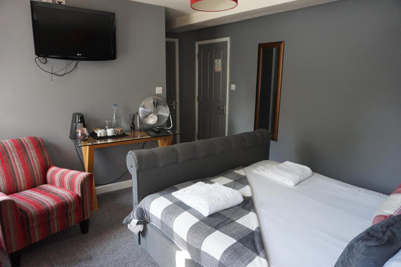 The Barge Inn Bradford-On-Avon Екстер'єр фото
