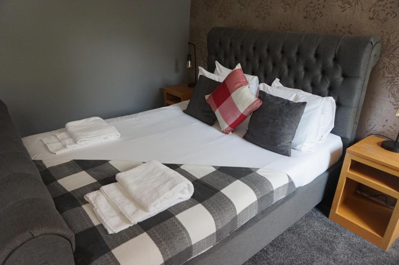 The Barge Inn Bradford-On-Avon Екстер'єр фото