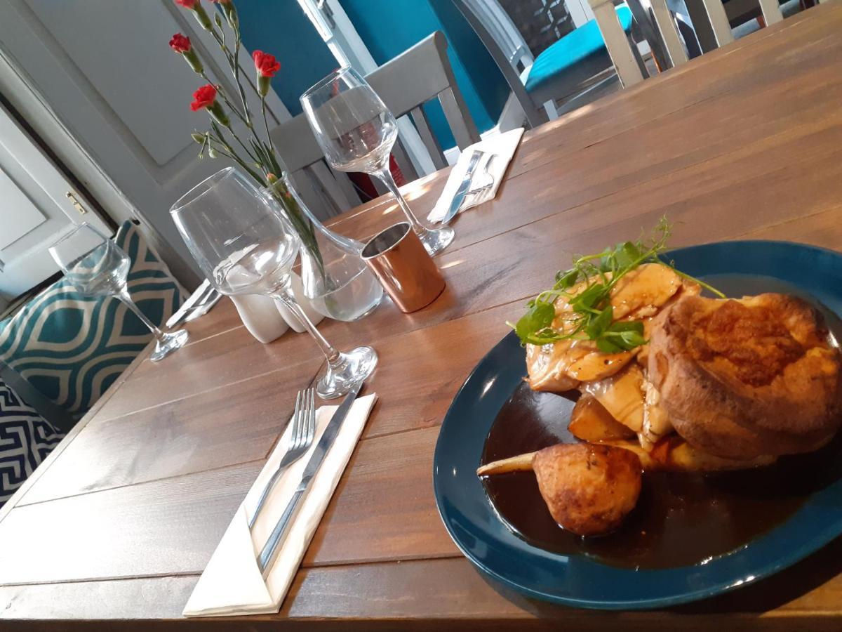 The Barge Inn Bradford-On-Avon Екстер'єр фото