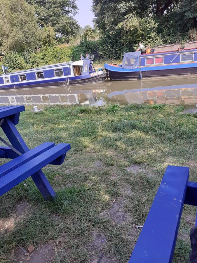 The Barge Inn Bradford-On-Avon Екстер'єр фото