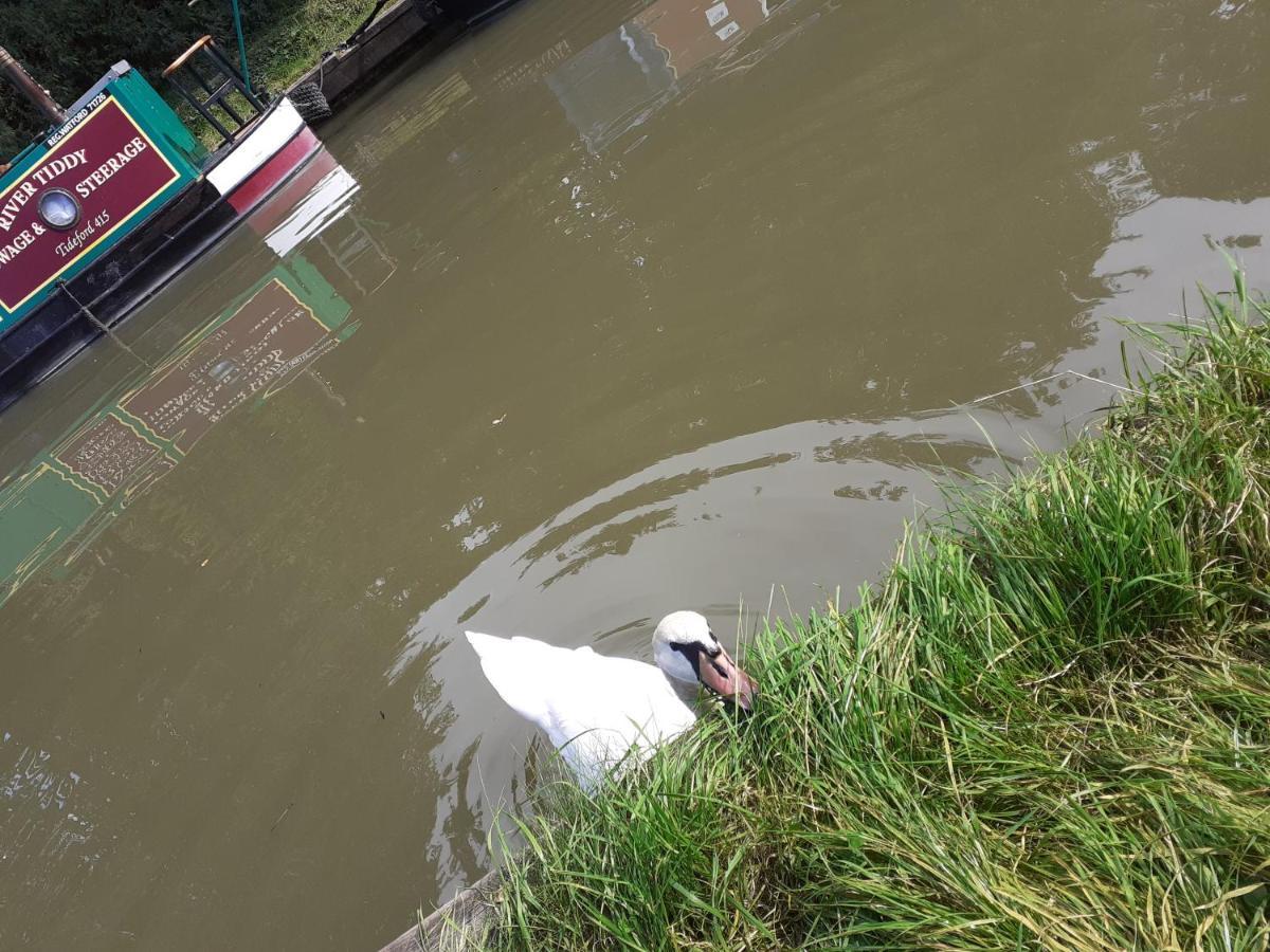 The Barge Inn Bradford-On-Avon Екстер'єр фото