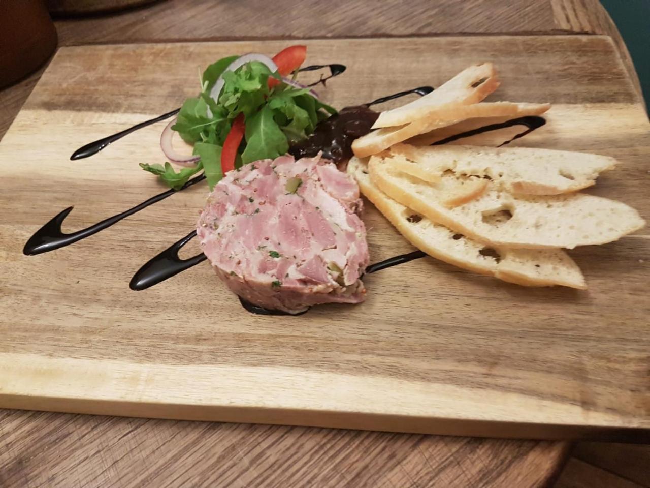 The Barge Inn Bradford-On-Avon Екстер'єр фото